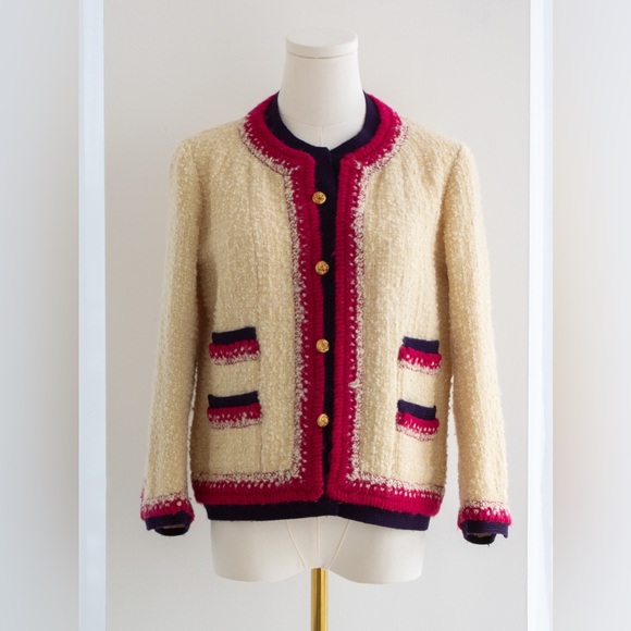Museum Chanel 1964 Haute Couture Coco Gabrielle Ecru Tweed Gold Lion Jacket - Picture 5 of 17